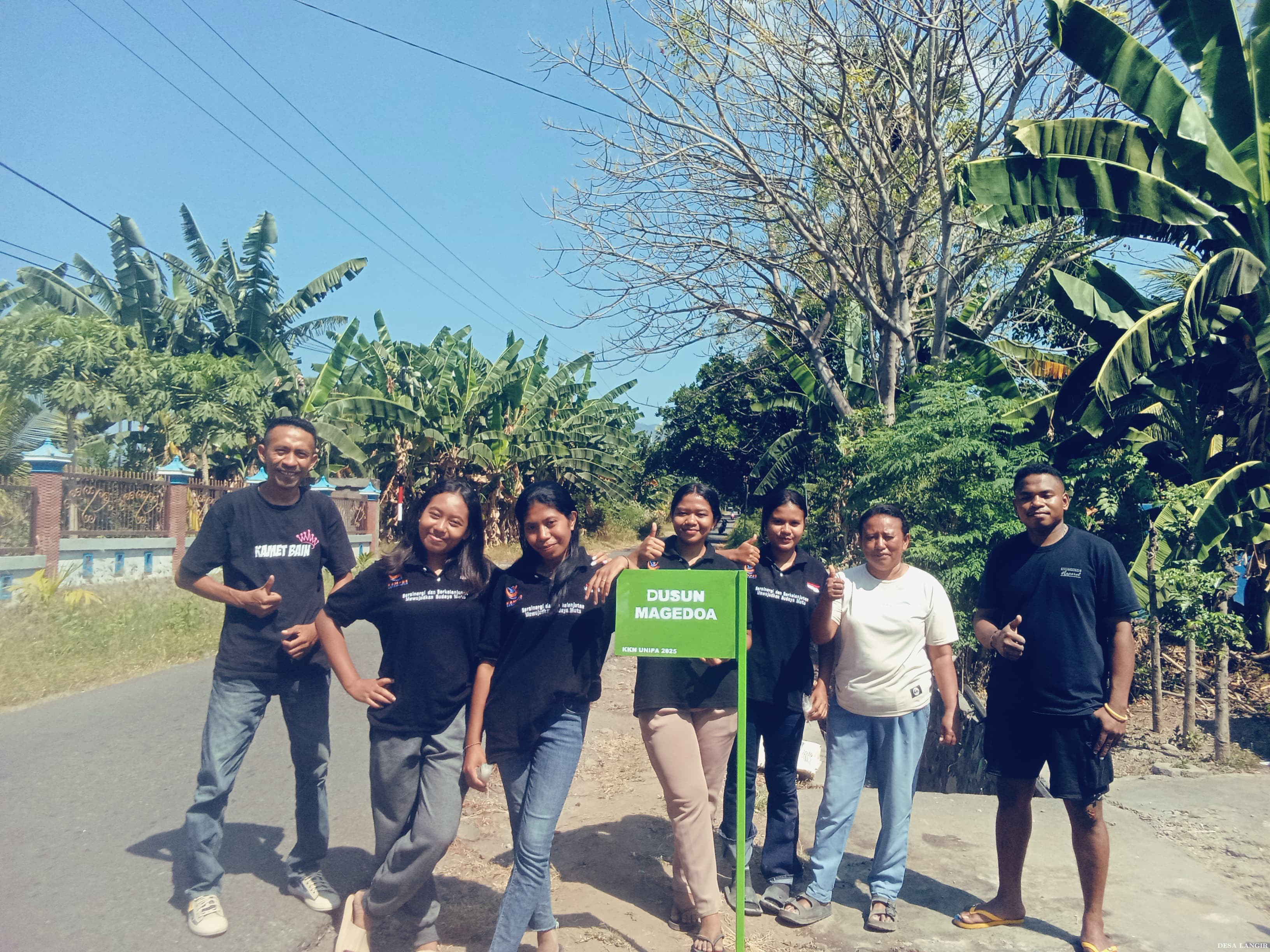 PEMASANGAN PLANG DUSUN DESA LANGIR TAHUN 2025 